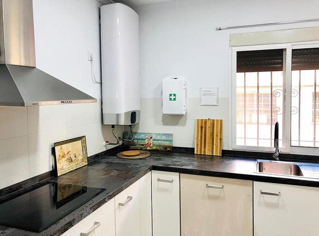 מאלגה Apartamento A 50 Metros De La Playa Malagueta Con Vistas Al Mar מראה חיצוני תמונה